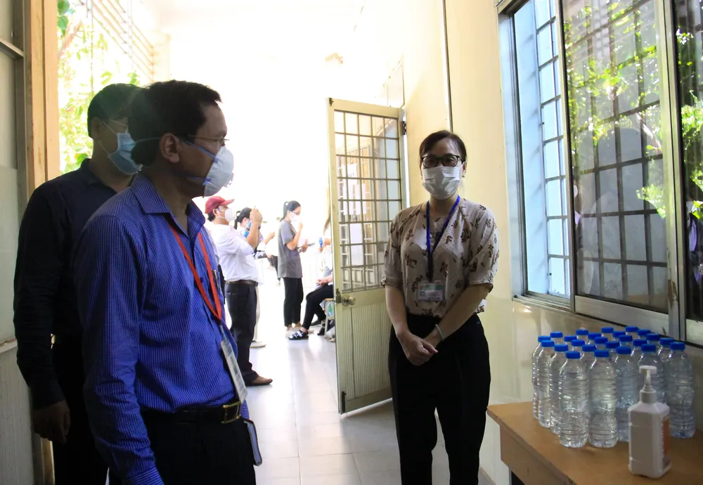 Đà Nẵng: Bộ GD-ĐT kiểm tra công tác tổ chức Kỳ thi tốt nghiệp THPT đợt 2 ảnh 9