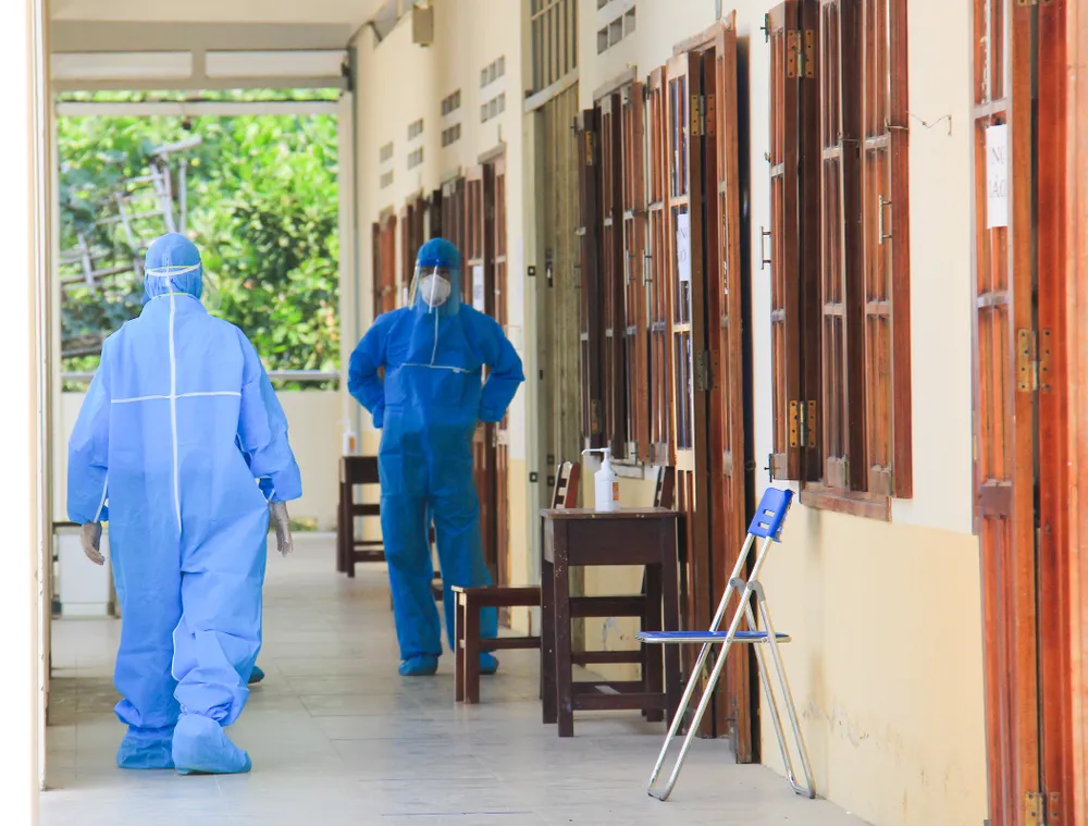 Gần 11.400 thí sinh Đà Nẵng, Quảng Ngãi hoàn thành môn thi đầu tiên kỳ thi tốt nghiệp THPT đợt 2 ảnh 7