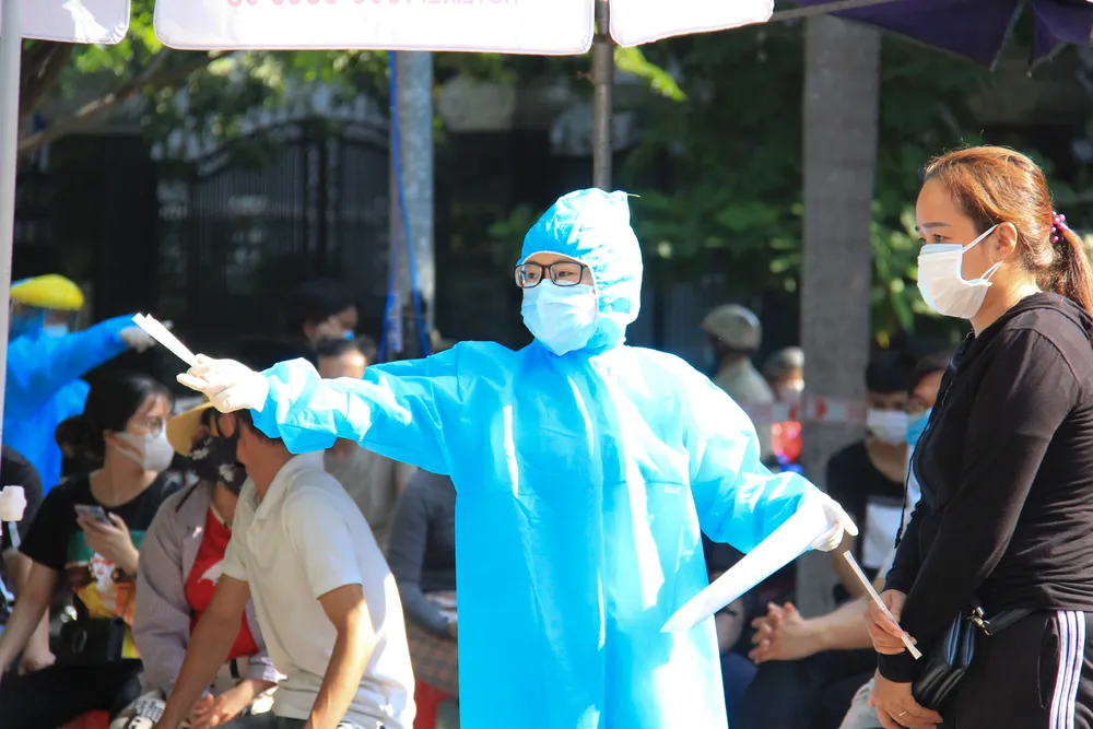 Đà Nẵng thực hiện sớm xét nghiệm SARS-CoV-2 diện rộng theo hộ gia đình ảnh 10