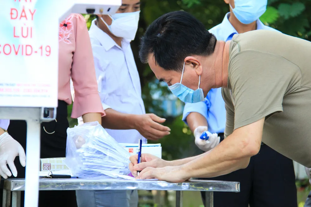 Đà Nẵng thực hiện sớm xét nghiệm SARS-CoV-2 diện rộng theo hộ gia đình ảnh 2