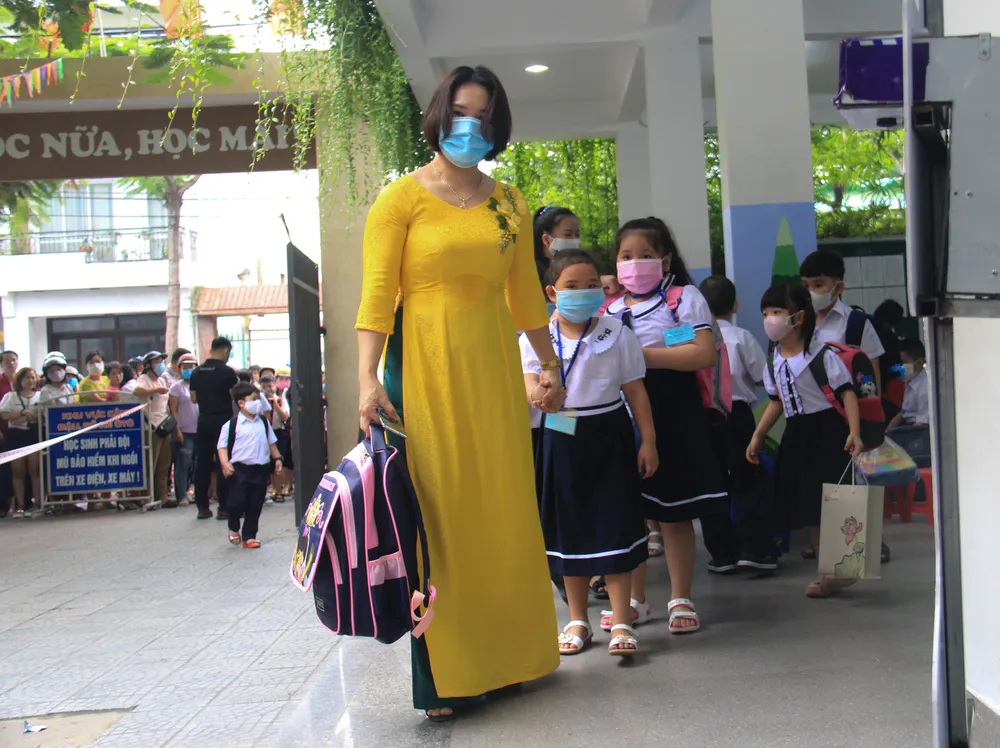 Đà Nẵng: Học sinh tiểu học, trẻ mầm non quay lại trường sau dịch bệnh ảnh 7