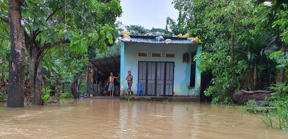 Sinh hoạt của người dân vùng lũ Đà Nẵng  ảnh 3