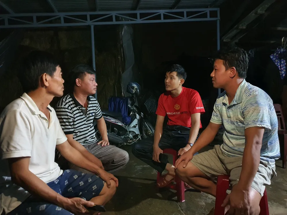 Sinh hoạt của người dân vùng lũ Đà Nẵng  ảnh 16