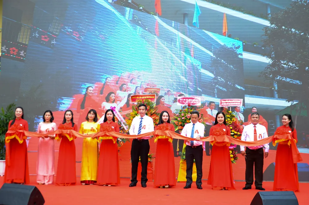 Đà Nẵng: Trao tặng danh hiệu nhà giáo tiêu biểu năm 2020 ảnh 3