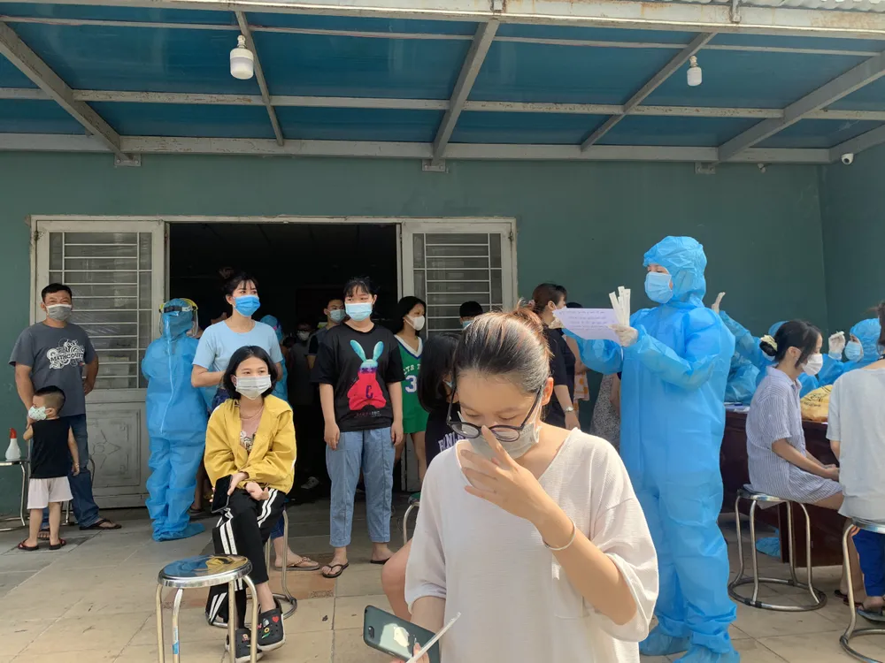 Đà Nẵng phong tỏa một số khu vực quanh vũ trường New Phương Đông ảnh 8