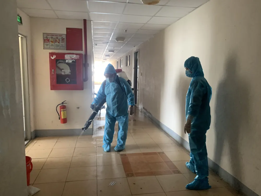 Đà Nẵng phong tỏa một số khu vực quanh vũ trường New Phương Đông ảnh 4