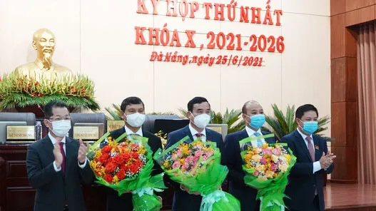 Chủ tịch HĐND và Chủ tịch UBND TP Đà Nẵng tái đắc cử ảnh 4