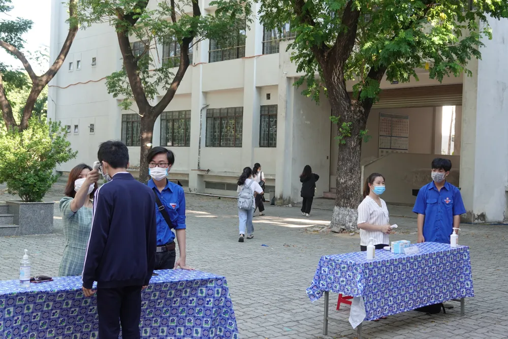 Đà Nẵng: 39 thí sinh thuộc diện F thi tốt nghiệp THPT năm 2021 tại Trường THPT Võ Chí Công ảnh 1