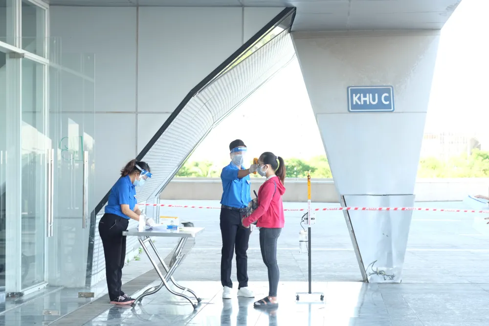 Đà Nẵng: Chỉ cần 2-3 tháng sẽ tiêm được 95% đối tượng trong diện tiêm nếu đủ nguồn vaccine ảnh 1