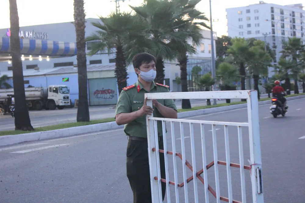 Đà Nẵng: Phong tỏa 4 phường thuộc quận Sơn Trà, người dân không ra đường sau 20 giờ ảnh 5