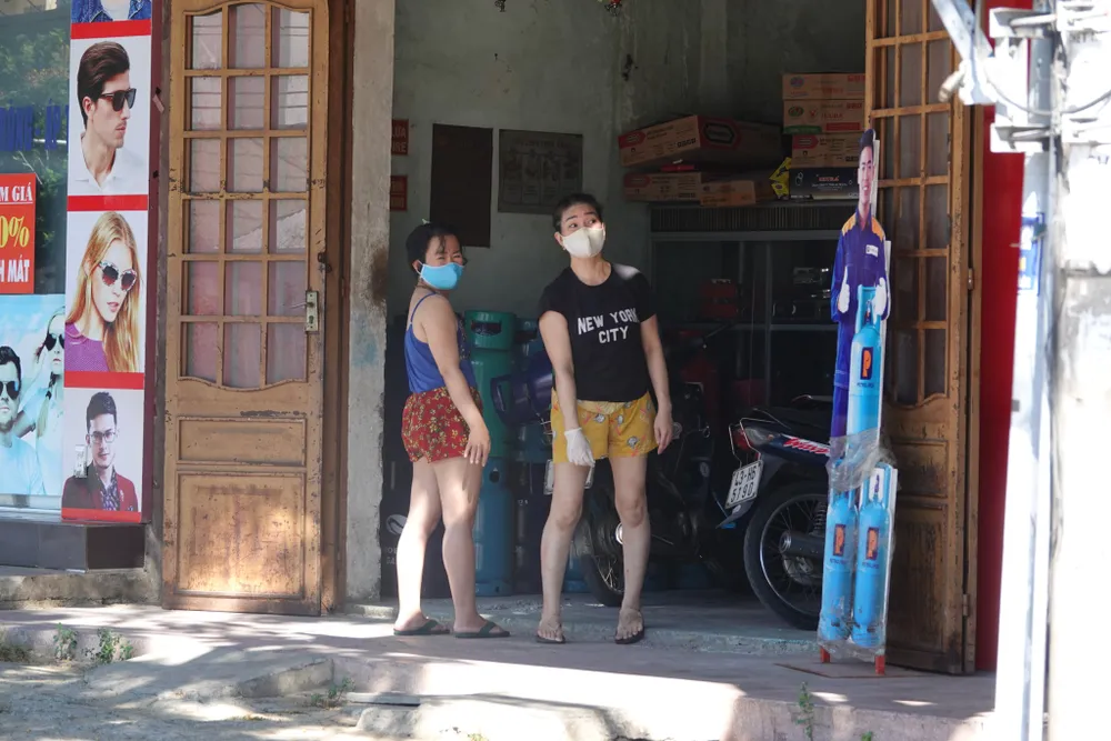 Công an Đà Nẵng lập 200 tổ tuần tra lưu động trong 7 ngày "ai ở đâu ở đó" ảnh 16