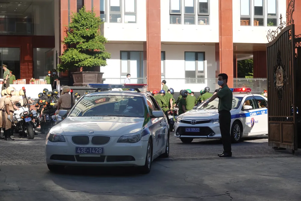 Công an Đà Nẵng lập 200 tổ tuần tra lưu động trong 7 ngày "ai ở đâu ở đó" ảnh 4