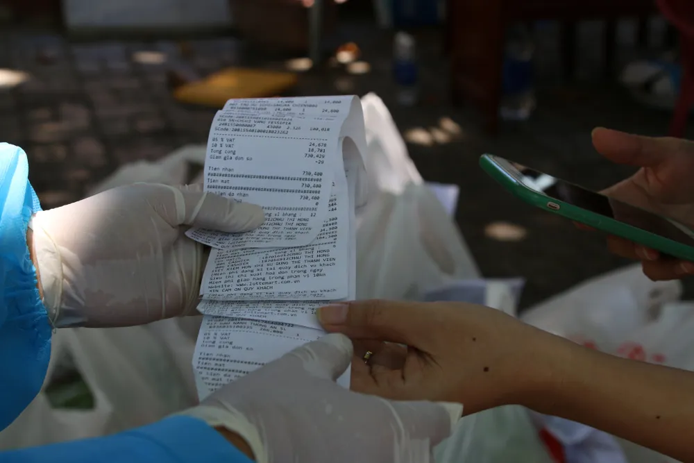 Đà Nẵng: Gần 800 “shipper xanh” tất bật vận chuyển nhu yếu phẩm cho người dân ảnh 5