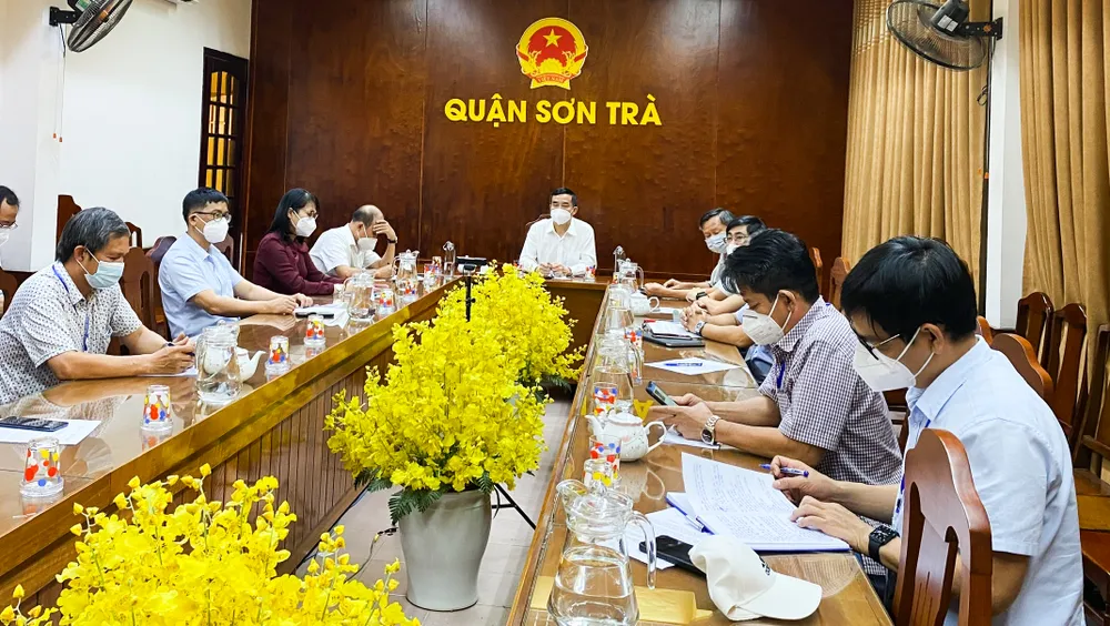 Sau ngày 5-9, Đà Nẵng sống chung với dịch, cấp thẻ đi chợ 5 ngày/1 lần  ảnh 2