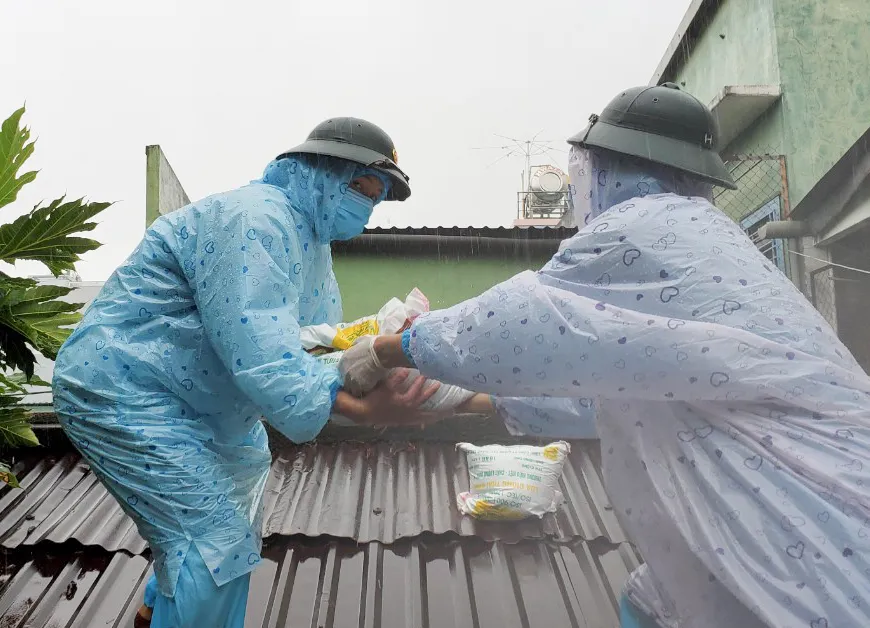  Đà Nẵng: Bão số 5 gây mưa lớn, gió giật và ngập úng nặng ảnh 15