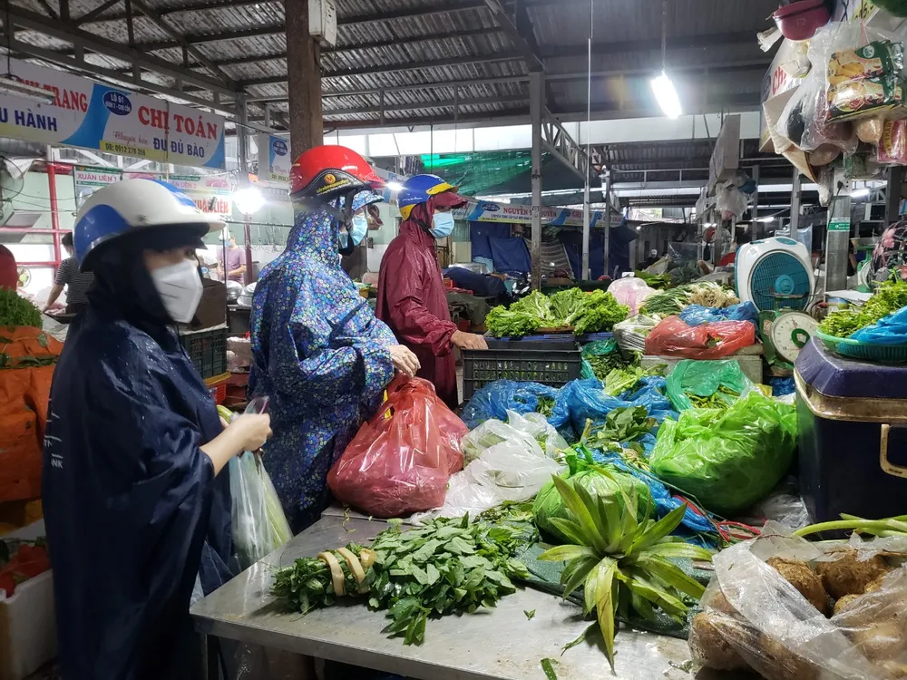  Đà Nẵng: Bão số 5 gây mưa lớn, gió giật và ngập úng nặng ảnh 12
