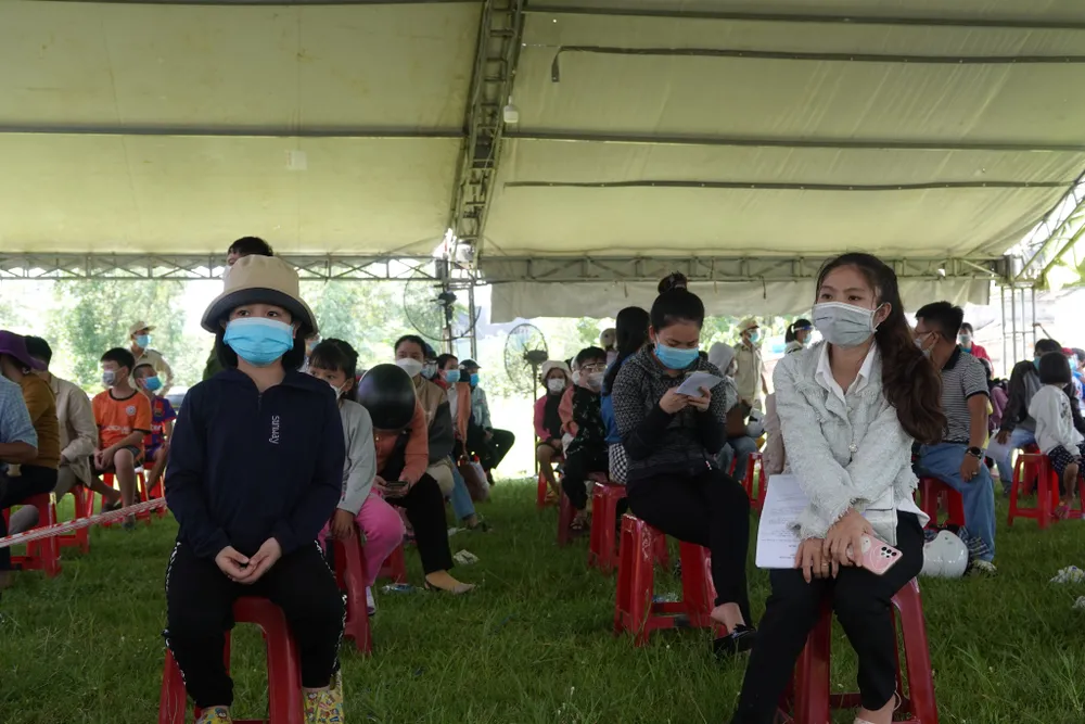 Ngày đầu Đà Nẵng đón giáo viên, học sinh về địa phương ảnh 4