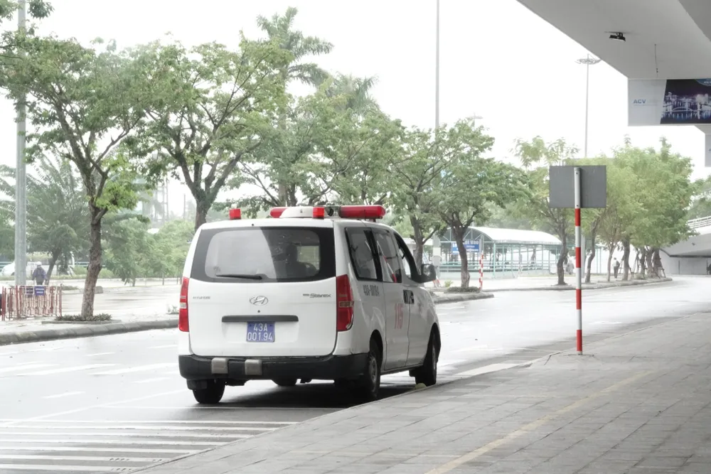 Đà Nẵng: "Chuyến bay 0 đồng" đưa bà bầu, trẻ em, người già yếu, người khó khăn về quê ảnh 15