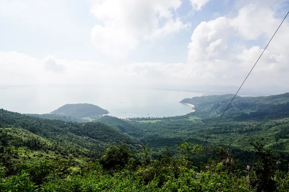 Đèo Hải Vân “hút” khách đến check-in vào dịp cuối tuần ảnh 14