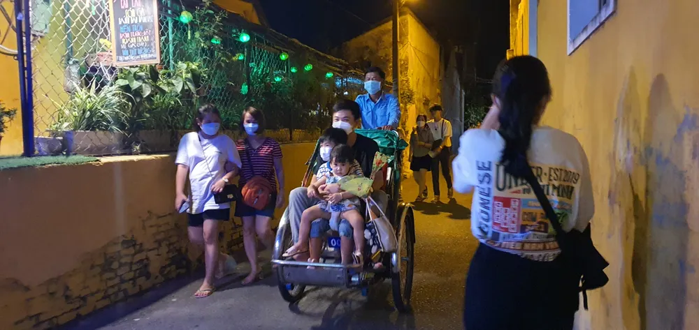 Những hẻm “hút” khách ở phố cổ Hội An ảnh 5