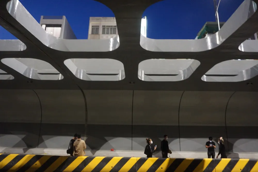 Giới trẻ thích thú check-in hầm chui cầu Trần Thị Lý trước ngày thông xe ảnh 3