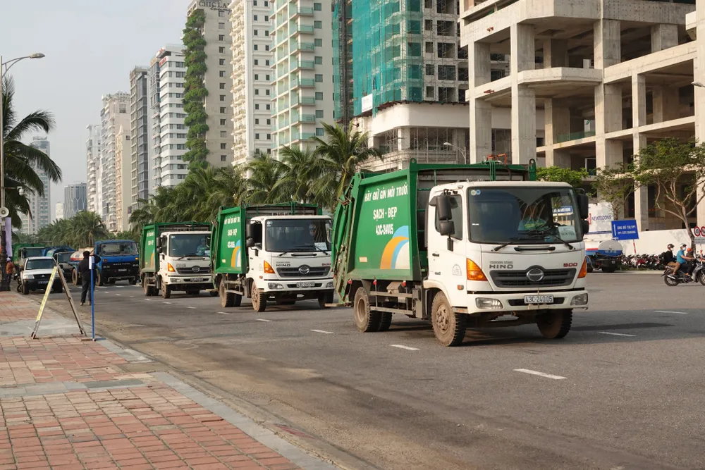 Hơn 650 người tham gia vệ sinh môi trường chào đón du khách ảnh 6