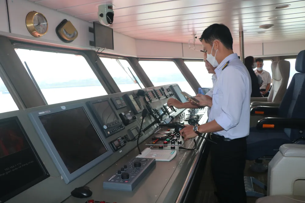 Những hành khách đầu tiên trên tuyến vận tải thủy Đà Nẵng - Lý Sơn  ảnh 8