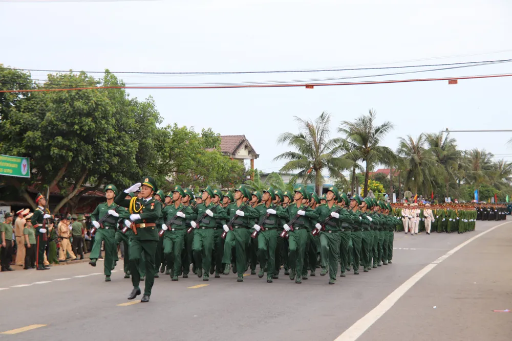 Sôi động du lịch miền Trung dịp lễ 30-4 và 1-5 ảnh 5