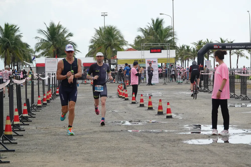 Hơn 2.500 vận động viên chinh phục IRONMAN 70.3 Việt Nam 2022 ảnh 10