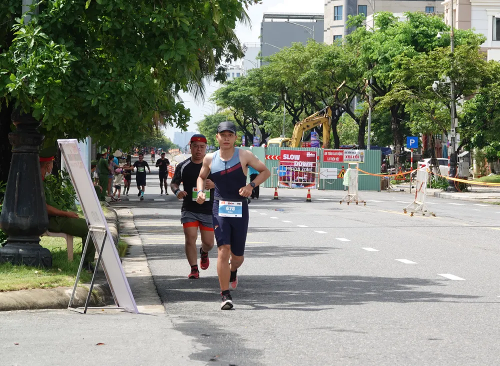 Hơn 2.500 vận động viên chinh phục IRONMAN 70.3 Việt Nam 2022 ảnh 12