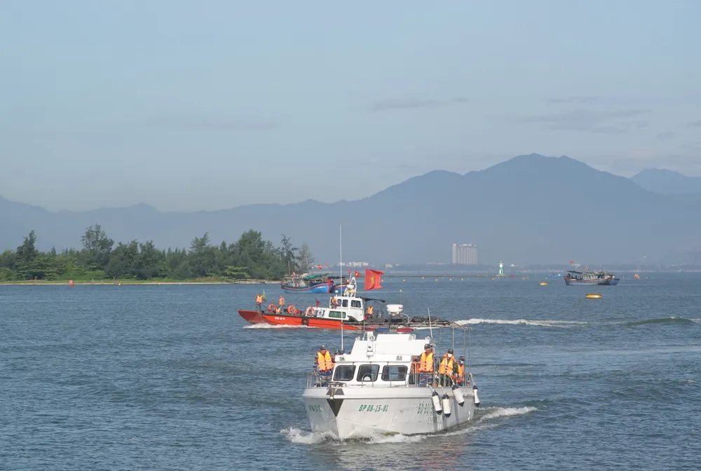 Đà Nẵng diễn tập ứng phó sự cố tràn dầu  ảnh 2