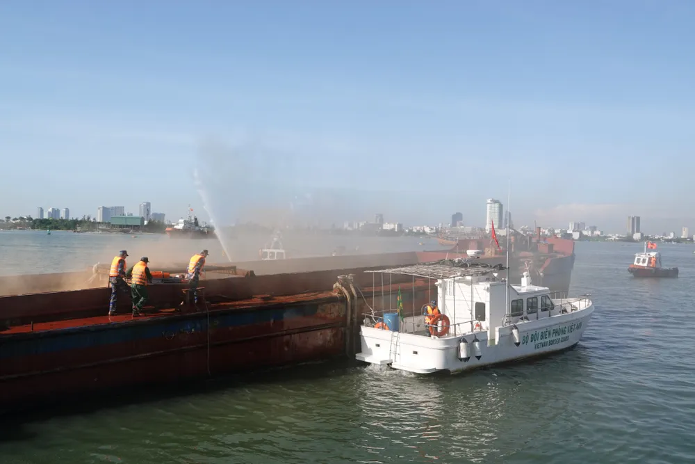 Đà Nẵng diễn tập ứng phó sự cố tràn dầu  ảnh 6