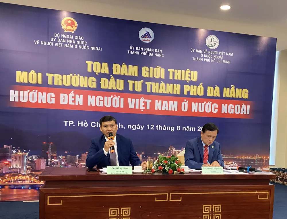 Quang cảnh tọa đàm