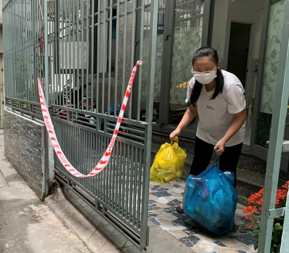 Thu gom rác thải y tế “thời F0” chữa trị tại nhà ảnh 1