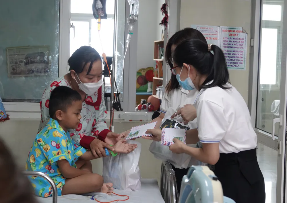 Trung thu yêu thương của bệnh nhi ung thư ảnh 2