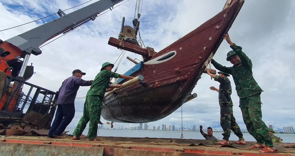 Lực lượng chức năng và người dân chủ động phòng chống bão Noru ảnh 2