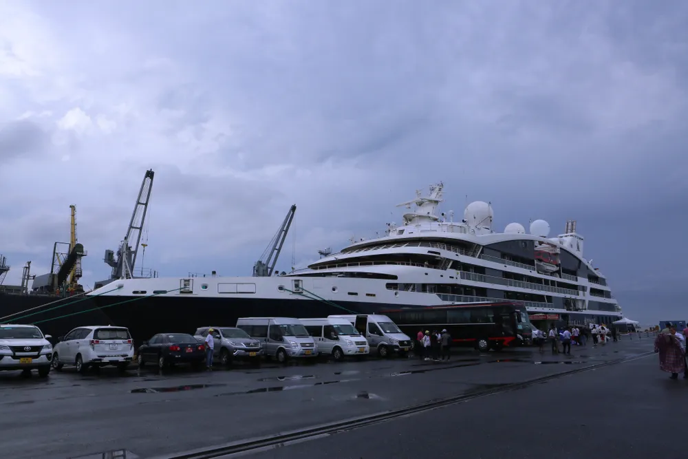 Tàu du lịch 5 sao Le Lapérouse cập cảng Tiên Sa (Đà Nẵng) ảnh 2