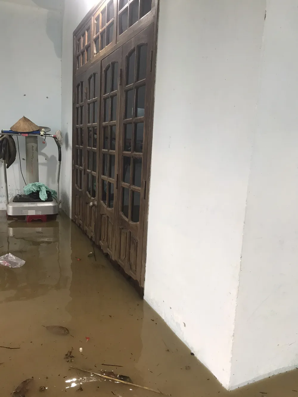 Nhiều địa phương cho học sinh nghỉ học do mưa lớn, ngập cục bộ ảnh 9