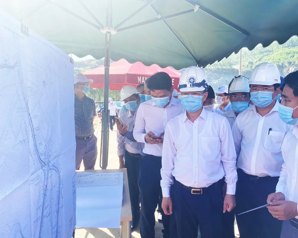 Làm gì để Đà Nẵng trở thành thành phố môi trường? - Bài 1: Giải quyết bài toán môi trường ảnh 1