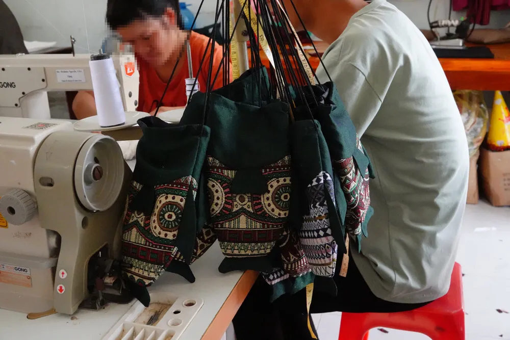 Những giáo viên kiên nhẫn và bao dung vì trẻ khuyết tật ảnh 1