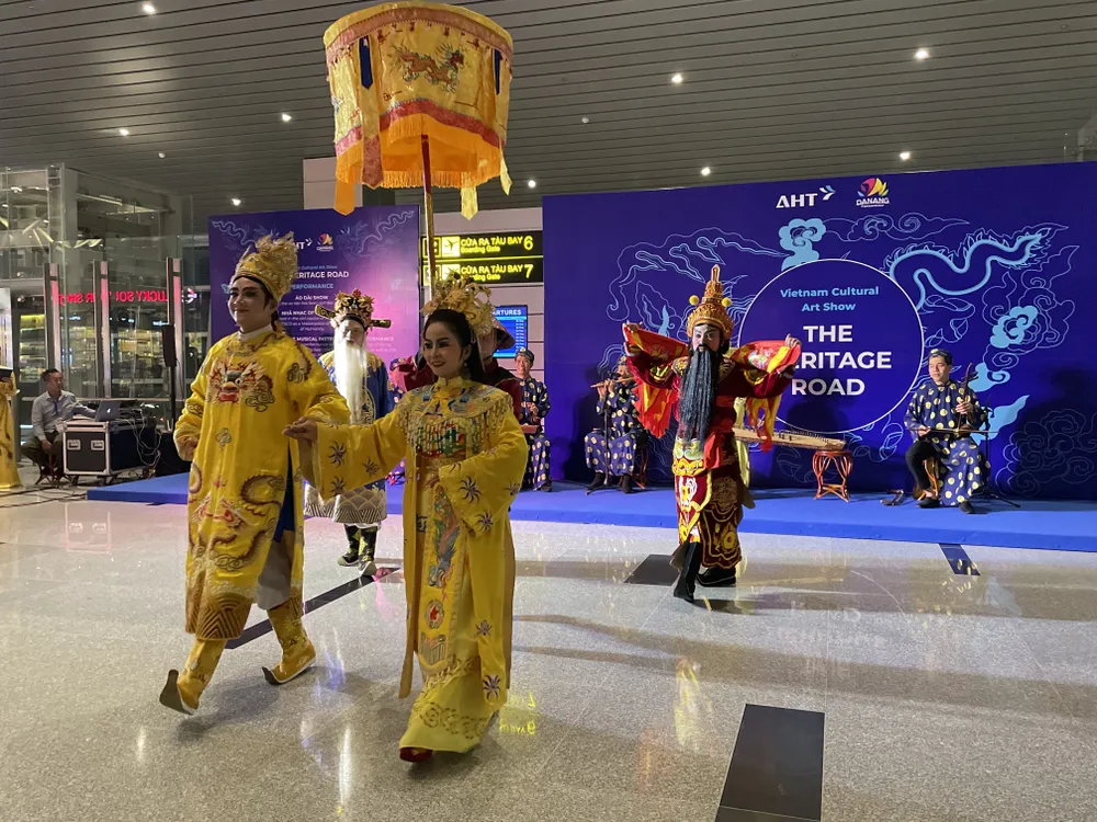 Hoạt động này nhằm quảng bá giá trị văn hóa truyền thống đặc trưng vùng miền của Việt Nam và gia tăng trải nghiệm bay dành cho khách
