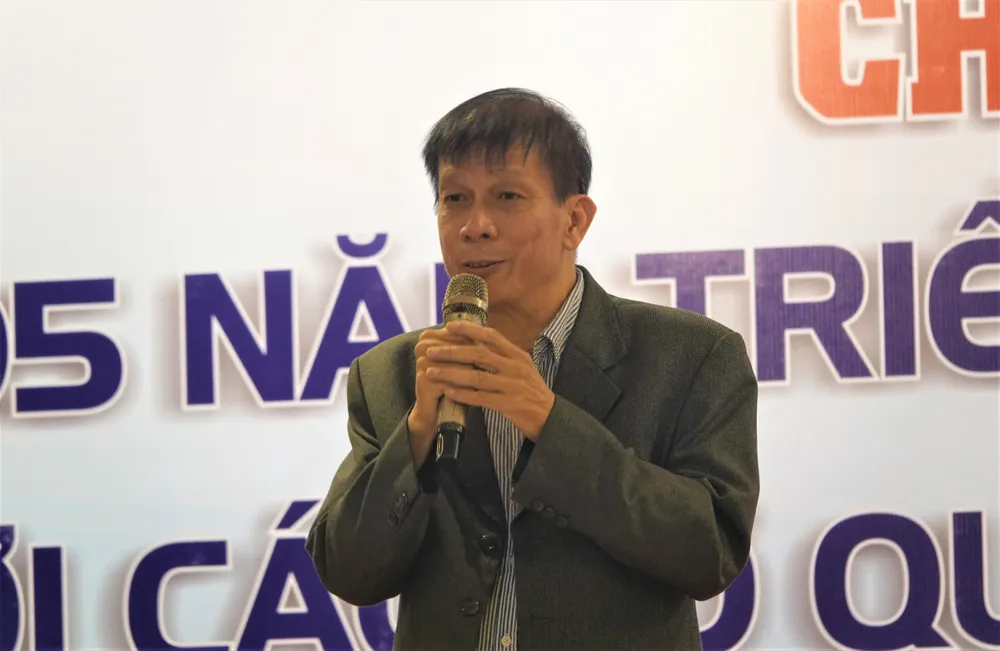 Ông Nguyễn Khắc Văn, Phó Tổng Biên tập Báo Sài Gòn Giải Phóng phát biểu tại chương trình