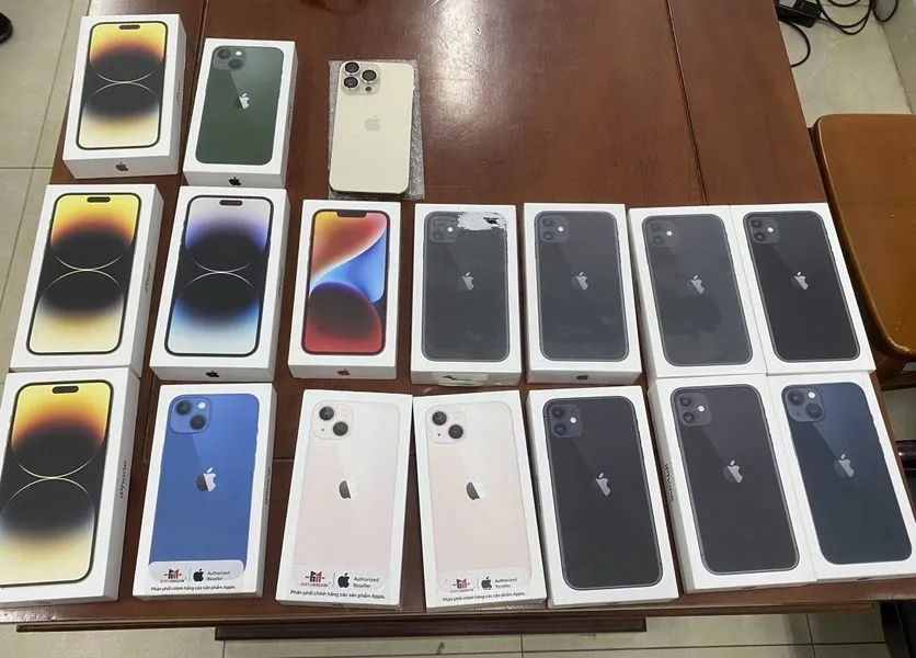 Một số điện thoại thu giữ Một số điện thoại thu giữ