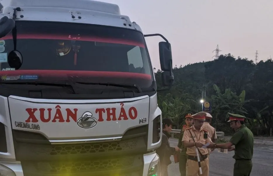 Ô tô tải biển kiểm soát 50H-141.58. Ảnh: CAĐN