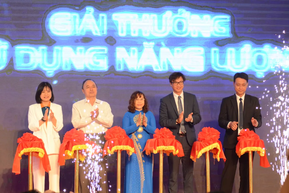 Đà Nẵng phát động Giải thưởng Sử dụng năng lượng tiết kiệm và hiệu quả trên địa bàn TP Đà Nẵng năm 2023 Đà Nẵng phát động Giải thưởng Sử dụng năng lượng tiết kiệm và hiệu quả trên địa bàn TP Đà Nẵng năm 2023