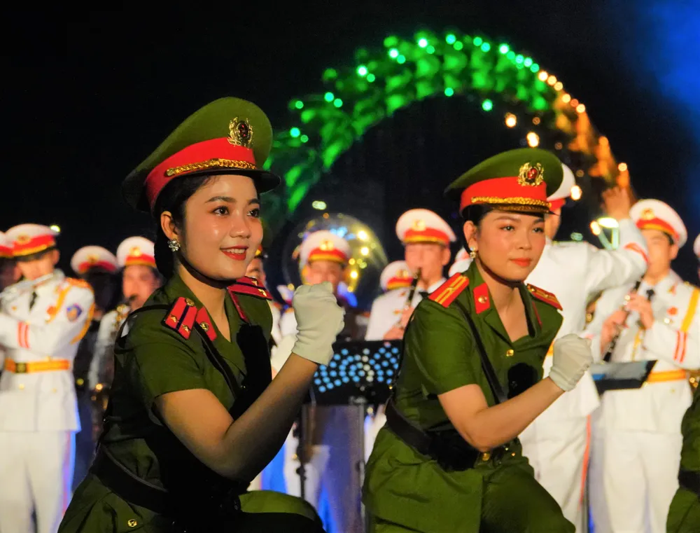 Các đội hình được triển khai, dàn dựng công phu. Ảnh: XUÂN QUỲNH