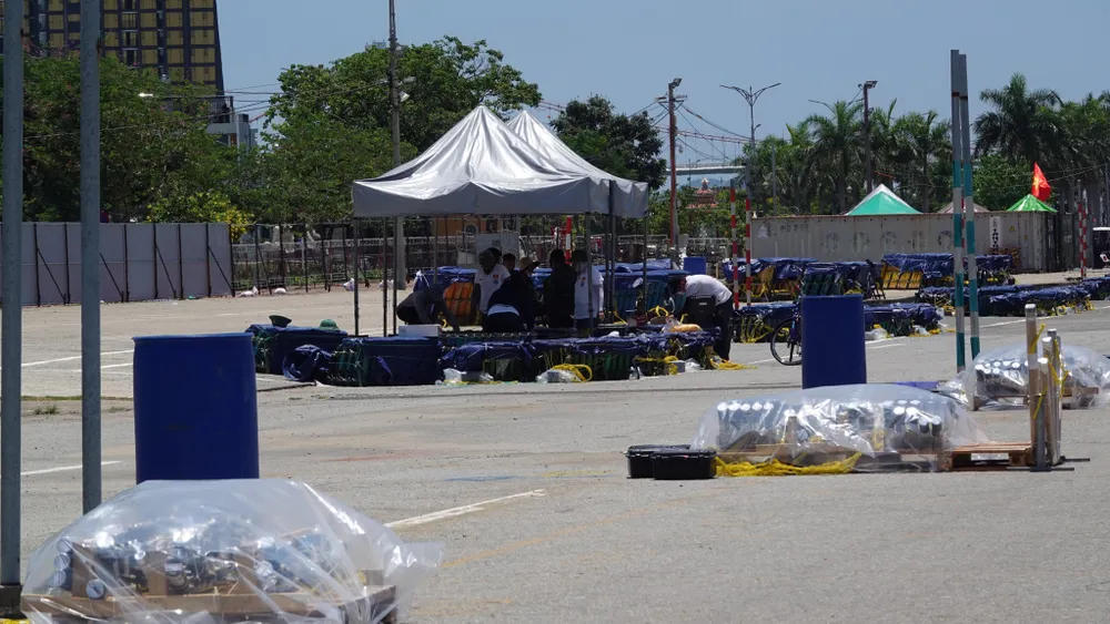 Trận địa pháo hoa của đội Đà Nẵng - Việt Nam. Ảnh: XUÂN QUỲNH