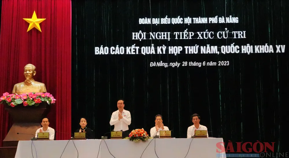 Chủ tịch nước Võ Văn Thưởng cùng Đoàn Đại biểu Quốc hội TP Đà Nẵng tại hội nghị tiếp xúc cử tri. Ảnh: XUÂN QUỲNH