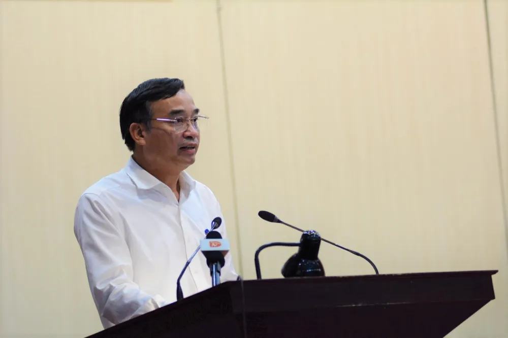 Ông Lê Trung Chinh, Chủ tịch UBND TP Đà Nẵng chia sẻ. Ảnh: XUÂN QUỲNH Ông Lê Trung Chinh, Chủ tịch UBND TP Đà Nẵng chia sẻ. Ảnh: XUÂN QUỲNH