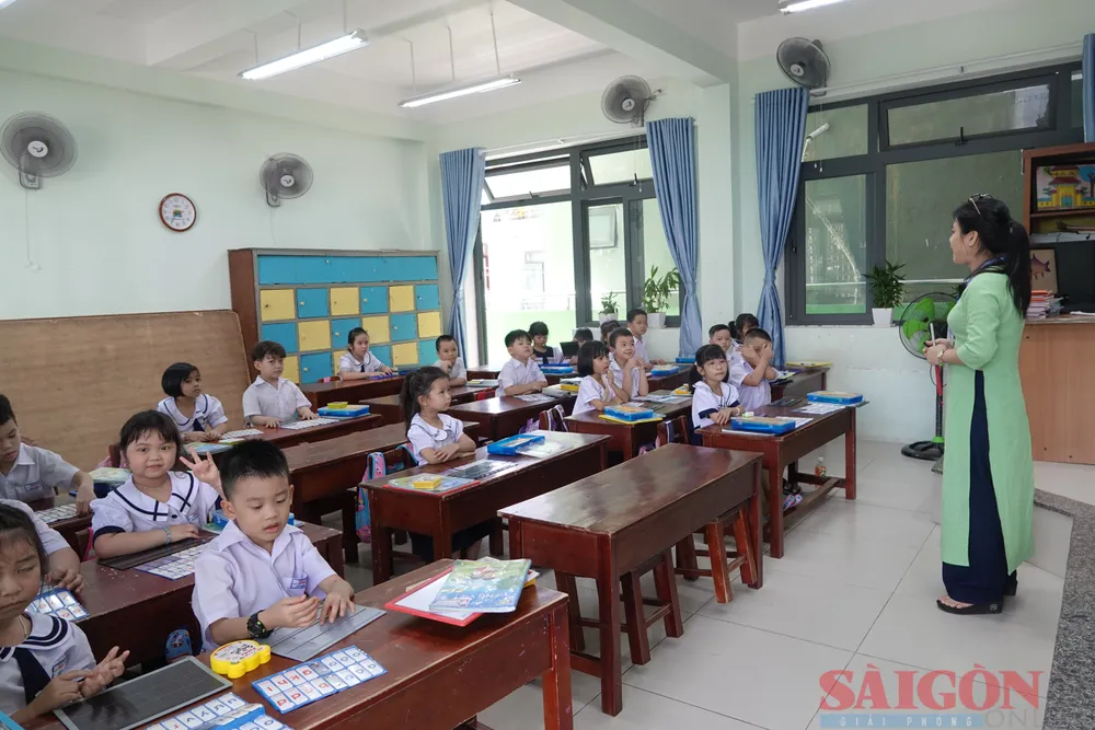 Trường Tiểu học Hoa Lư có hơn 70 học sinh mắc bệnh đau mắt đỏ. Ảnh: XUÂN QUỲNH